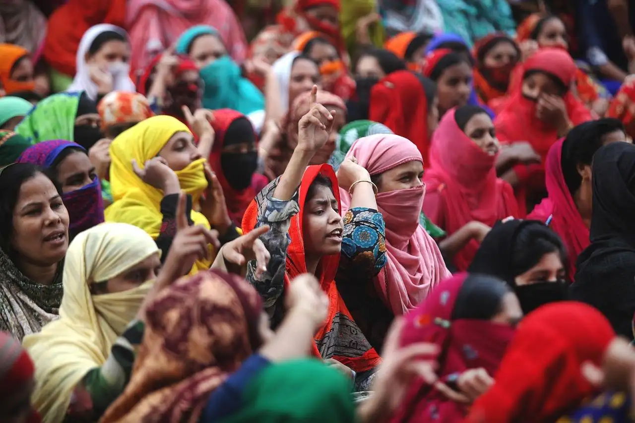 Photo by MARUF RAHMAN women, crowd, protest