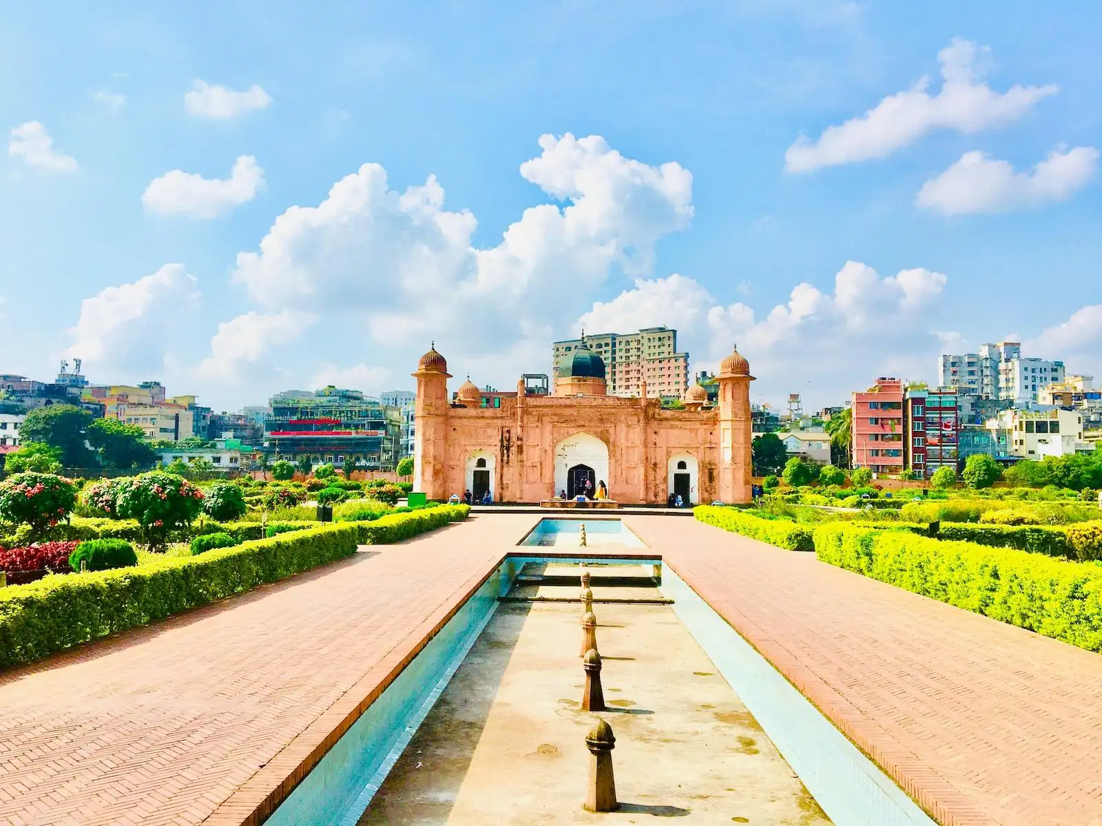 Is It Expensive To Visit Bangladesh