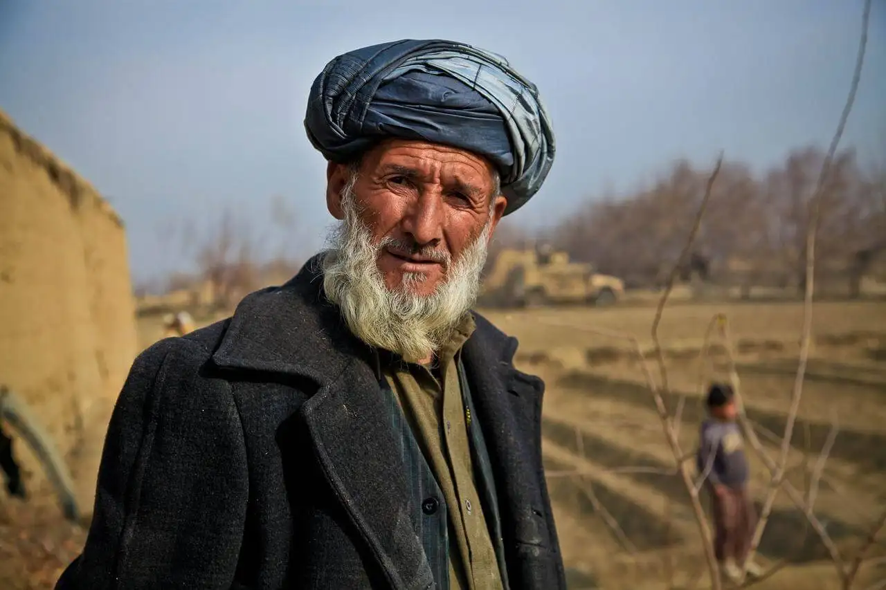 Photo by ArmyAmber man, old, afghanistan